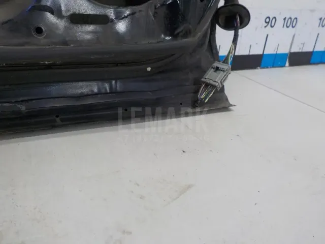 Дверь задняя левая