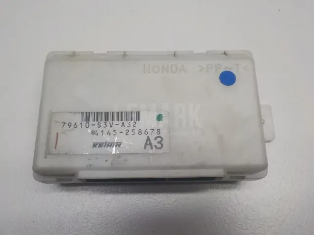 Блок электронный для  Chrysler Voyager/Caravan/Town&Country (RT) 2007-2020