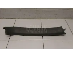 Обшивка двери багажника