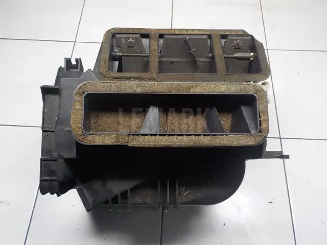 Корпус отопителя для  Citroen C5 2004-2008