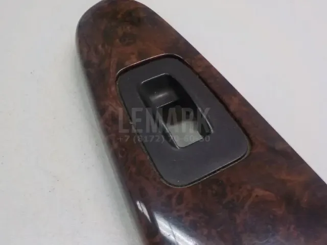 Накладка блока управления стеклоподъемниками