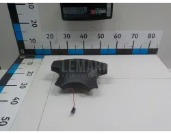 Подушка безопасности в рулевое колесо