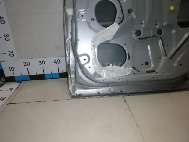 Дверь задняя правая для  CASE SV300 2012