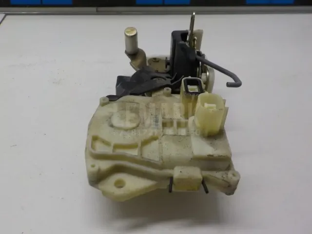 Замок двери задней правой для  BMW 1-serie E87/E81 2004-2011