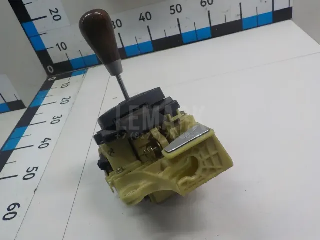 Кулиса КПП для  Cadillac SRX 2003-2009
