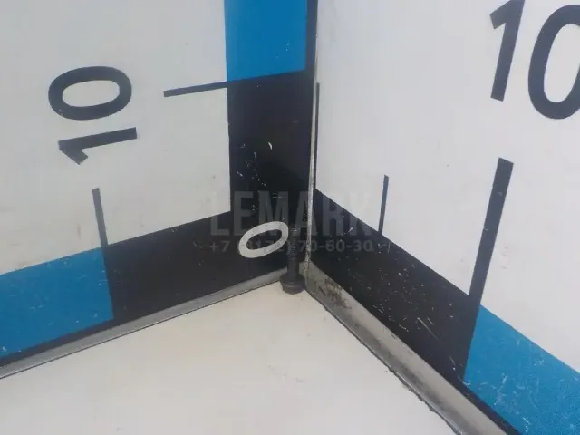 Болт для  Brilliance