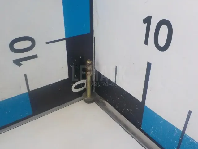 Болт