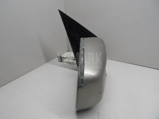 Зеркало правое электрическое