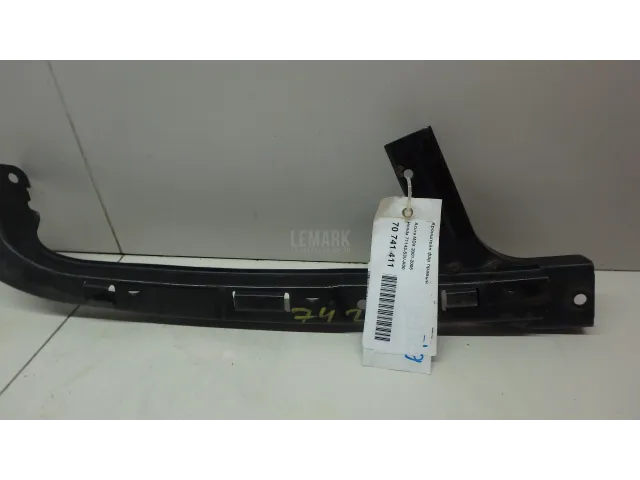 Кронштейн фар правый для  BMW 7-serie E65/E66 2001-2008