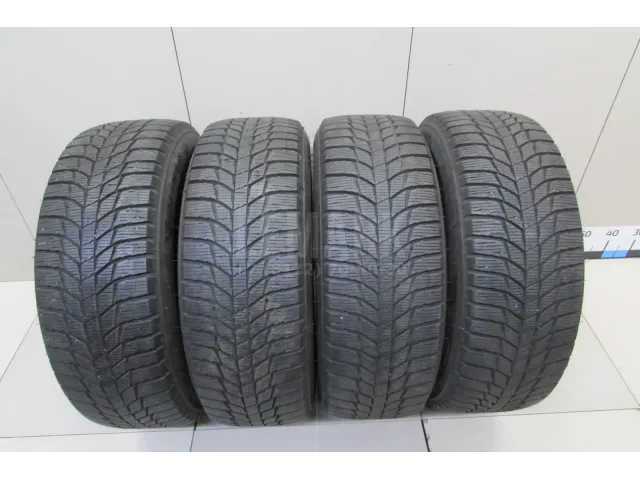 Шины к-кт для  BMW 1-serie E82/E88 2007-2013