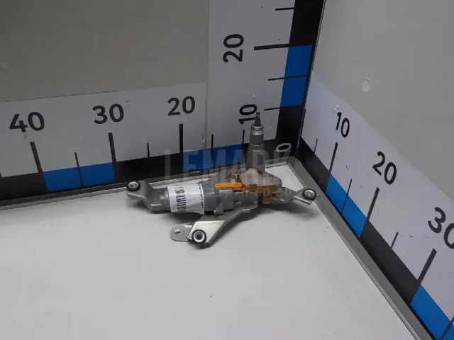 Моторчик стеклоочистителя задний