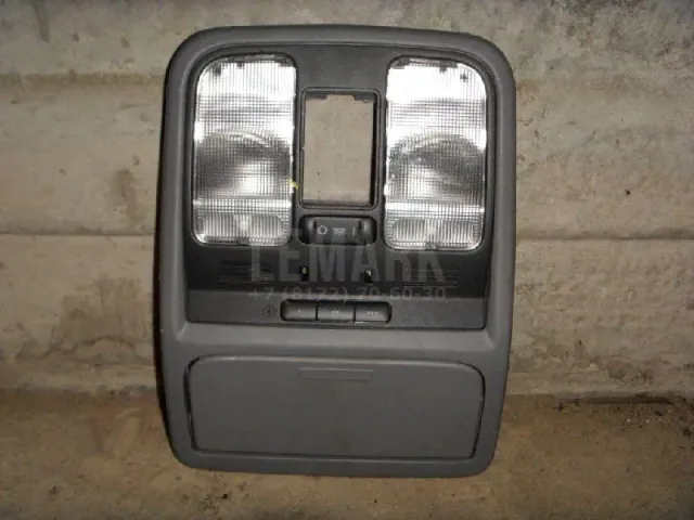 Плафон салонный для  Ford Maverick 2001-2007