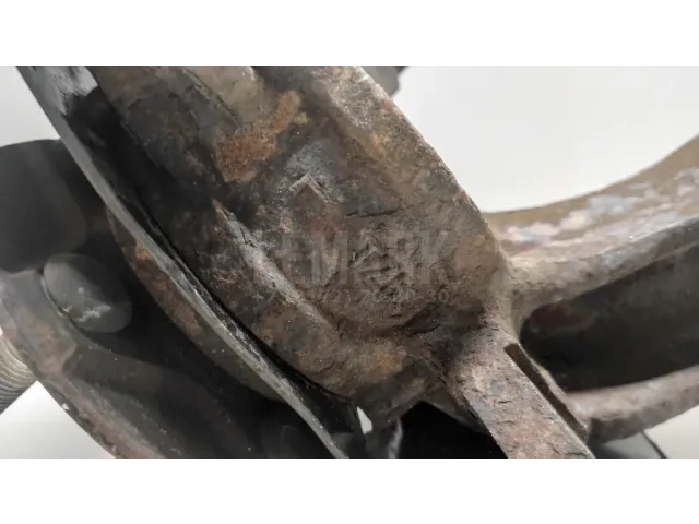 Кулак поворотный передний левый для  BMW i3 (I01) 2013-2022