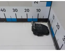 Замок двери задней правой