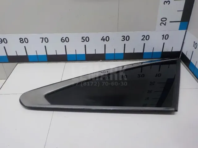 Стекло кузовное глухое правое
