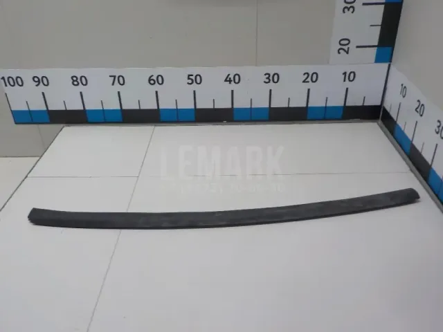 Уплотнитель двери