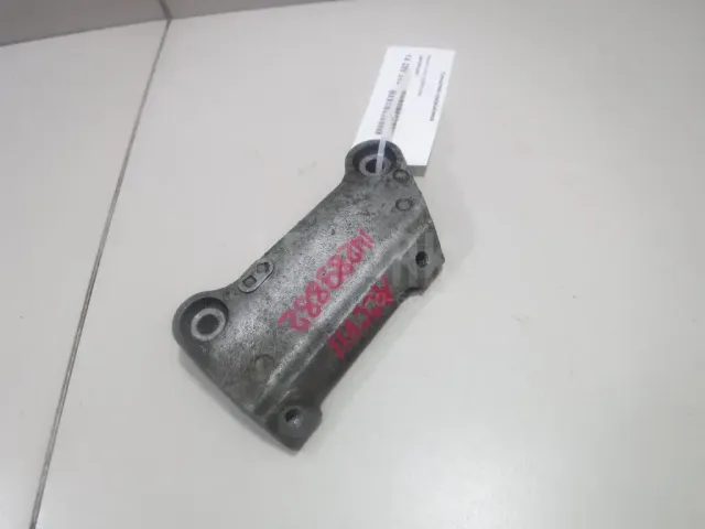 Кронштейн кондиционера для  BMW 3-serie F30/F31/F80 2011-2020