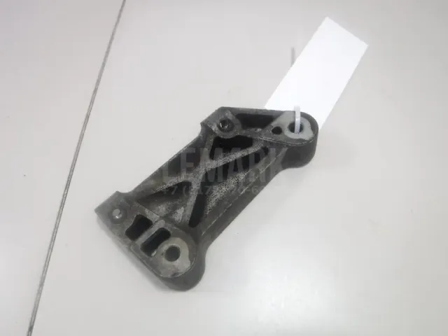 Кронштейн кондиционера для  BMW 3-serie F30/F31/F80 2011-2020