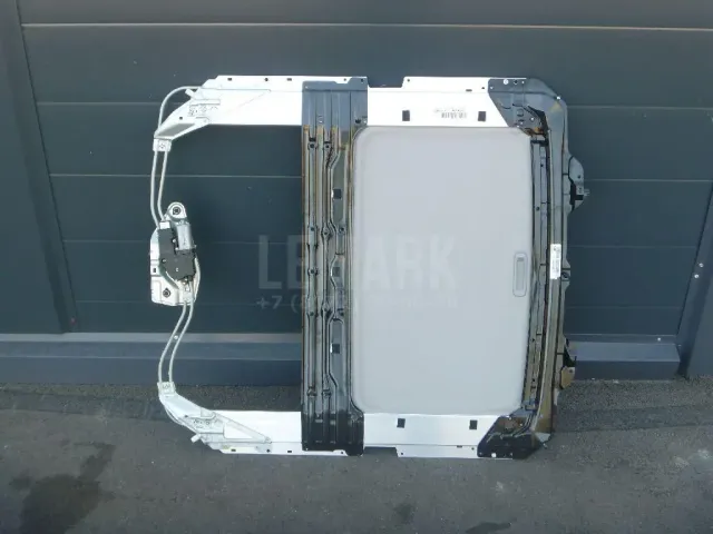 Стекло люка для  BMW X3 F25 2010-2017