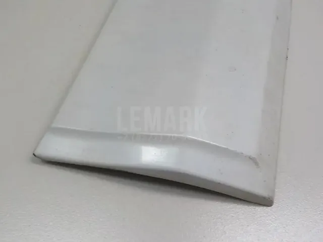 Накладка двери задней левой