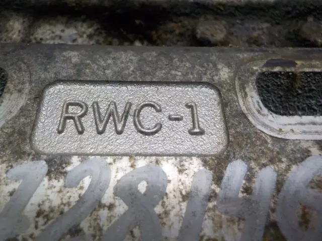Распредвал впускной для  Citroen C5 2004-2008