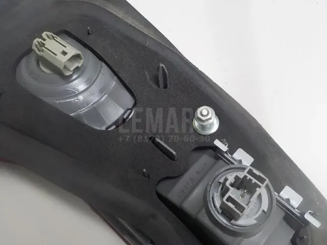 Фонарь задний внутренний правый для  Citroen C4 Picasso 2006-2014