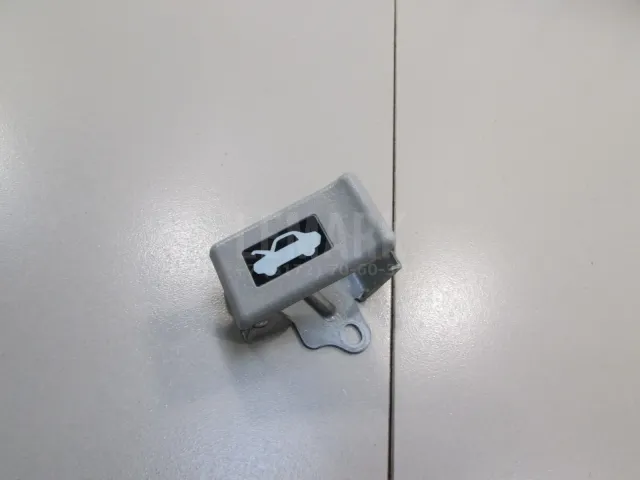 Ручка открывания капота