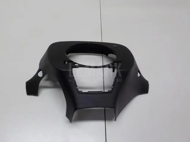Кожух рулевой колонки для  CASE SV300 2012