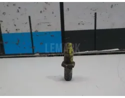 Шпилька колеса
