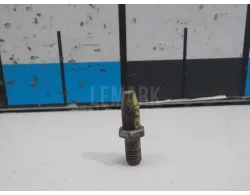Шпилька колеса