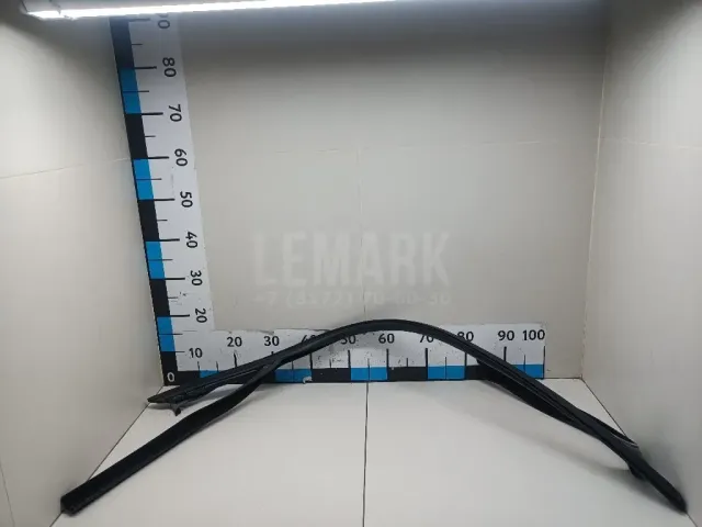 Уплотнитель стекла двери для  Chevrolet Onix 2019