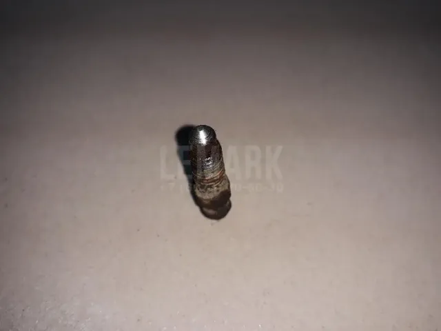 Штуцер прокачки тормозов