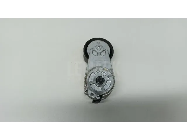 Натяжитель ремня