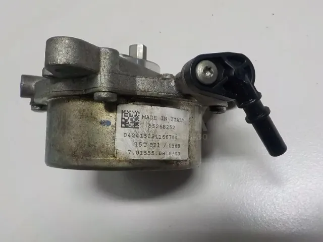 Насос вакуумный для  BMW 1-serie E82/E88 2007-2013