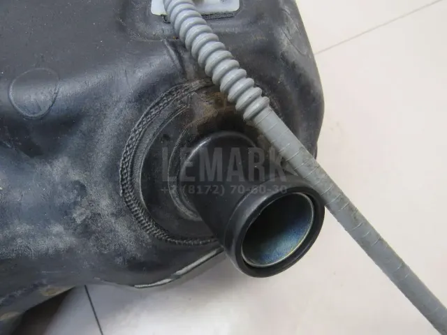 Бак топливный