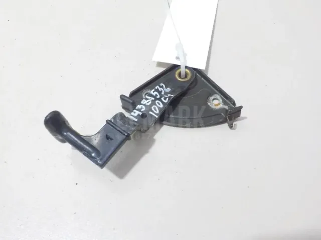 Ручка открывания капота