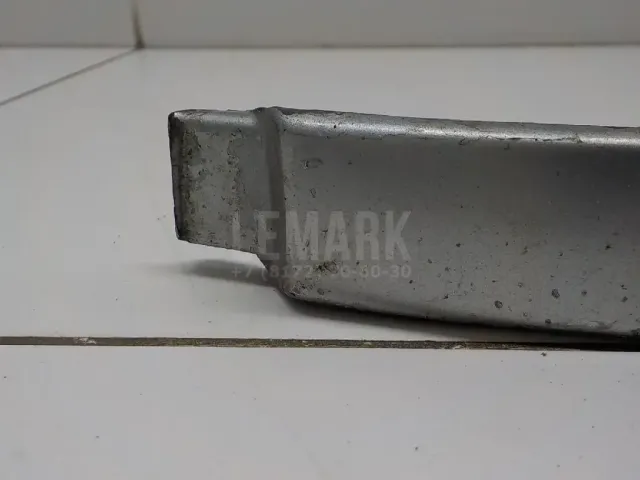 Планка под фару правая