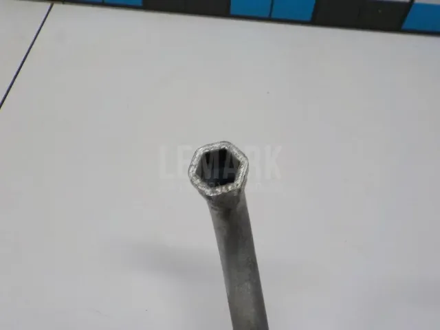 Ключ баллонный