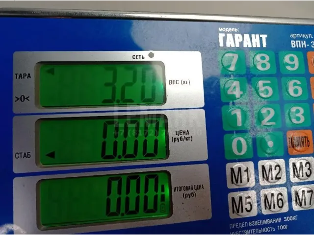 Стекло двери задней правой