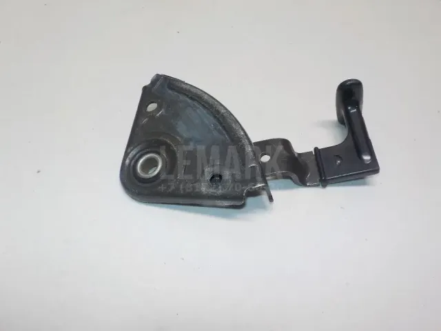 Ручка открывания капота для  Audi V8 1988-1994
