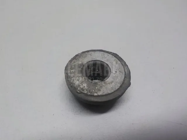 Втулка (двигатель) для  Dodge Nitro 2007-2011