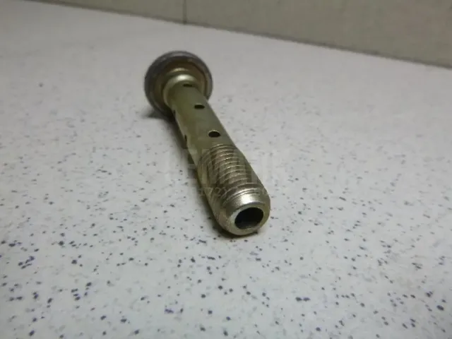Болт полый
