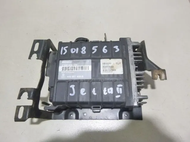Блок управления двигателем для  BMW 1-serie E87/E81 2004-2011