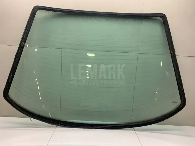 Стекло заднее