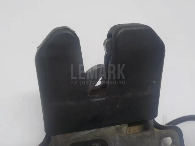 Уплотнитель капота для  BMW X5 E53 2000-2007