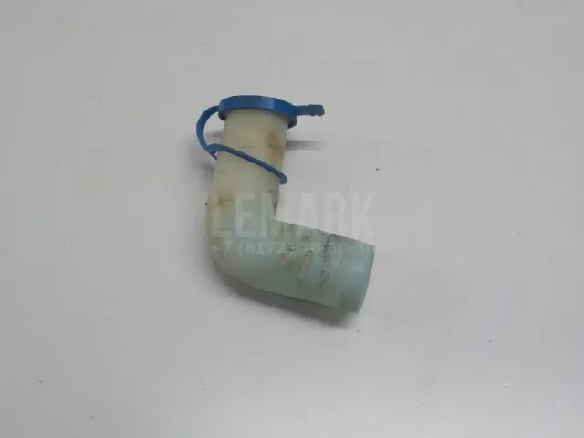 Горловина бачка омывателя