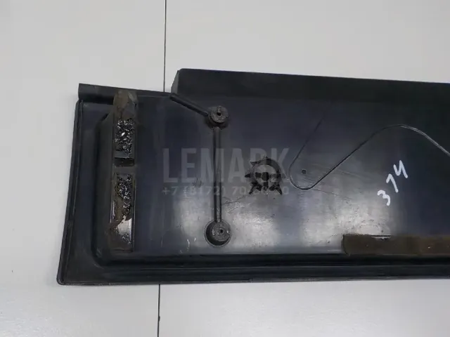 Накладка крышки багажника