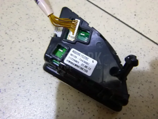 Блок кнопок для  Audi TT(8N) 1998-2006