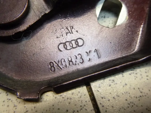Петля капота левая для  Audi 100/200 [44] 1983-1991