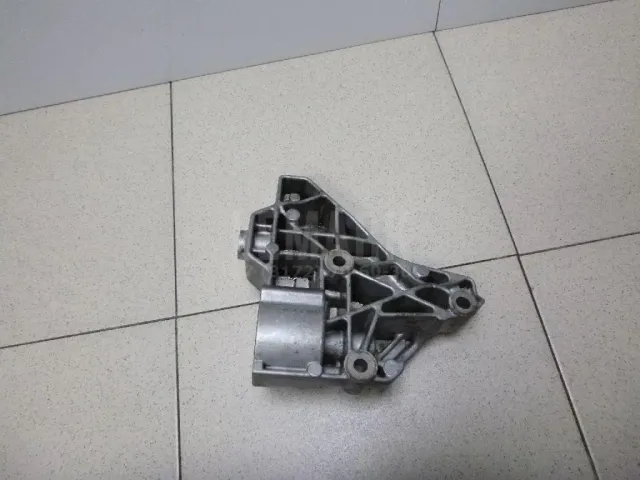 Кронштейн генератора для  Ford Mondeo V 2015-2022